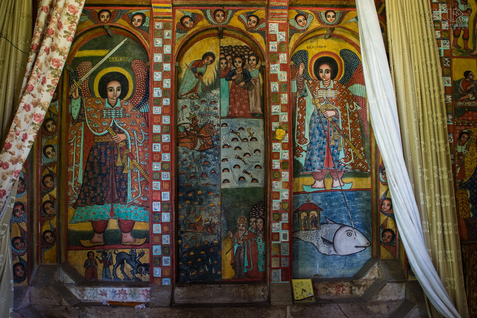 Lake Tana - Narga Selassie kerk De prachtige kleurrijke muurschilderingen in de Narga Selassie kerk. Stefan Cruysberghs